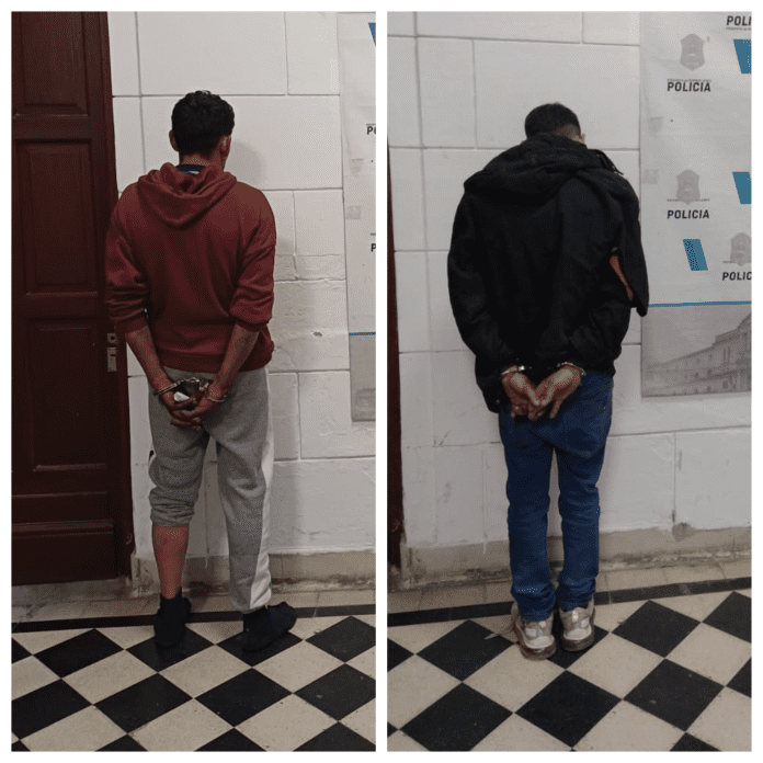 Blank 2 Grids Collage (16)