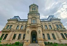 El Municipio aplicó una multa millonaria a Telefónica y Argencobra por incumplimientos en la vía pública