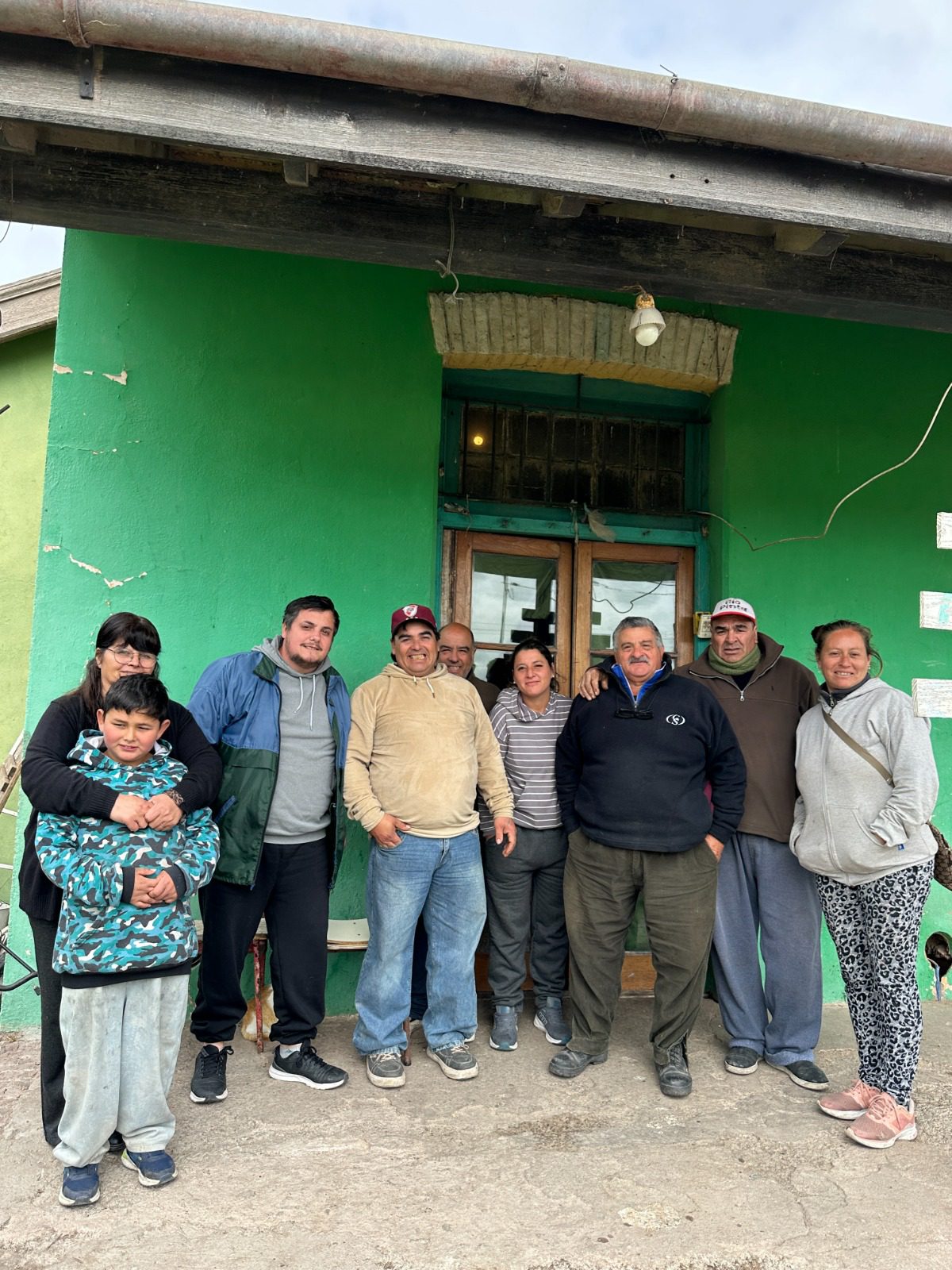 Cinco familias de Barrow buscan evitar el desalojo de sus viviendas